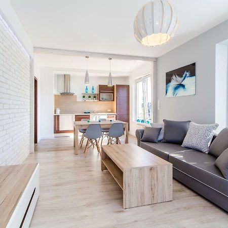 M&M Apartamenty 科沃布热格 外观 照片